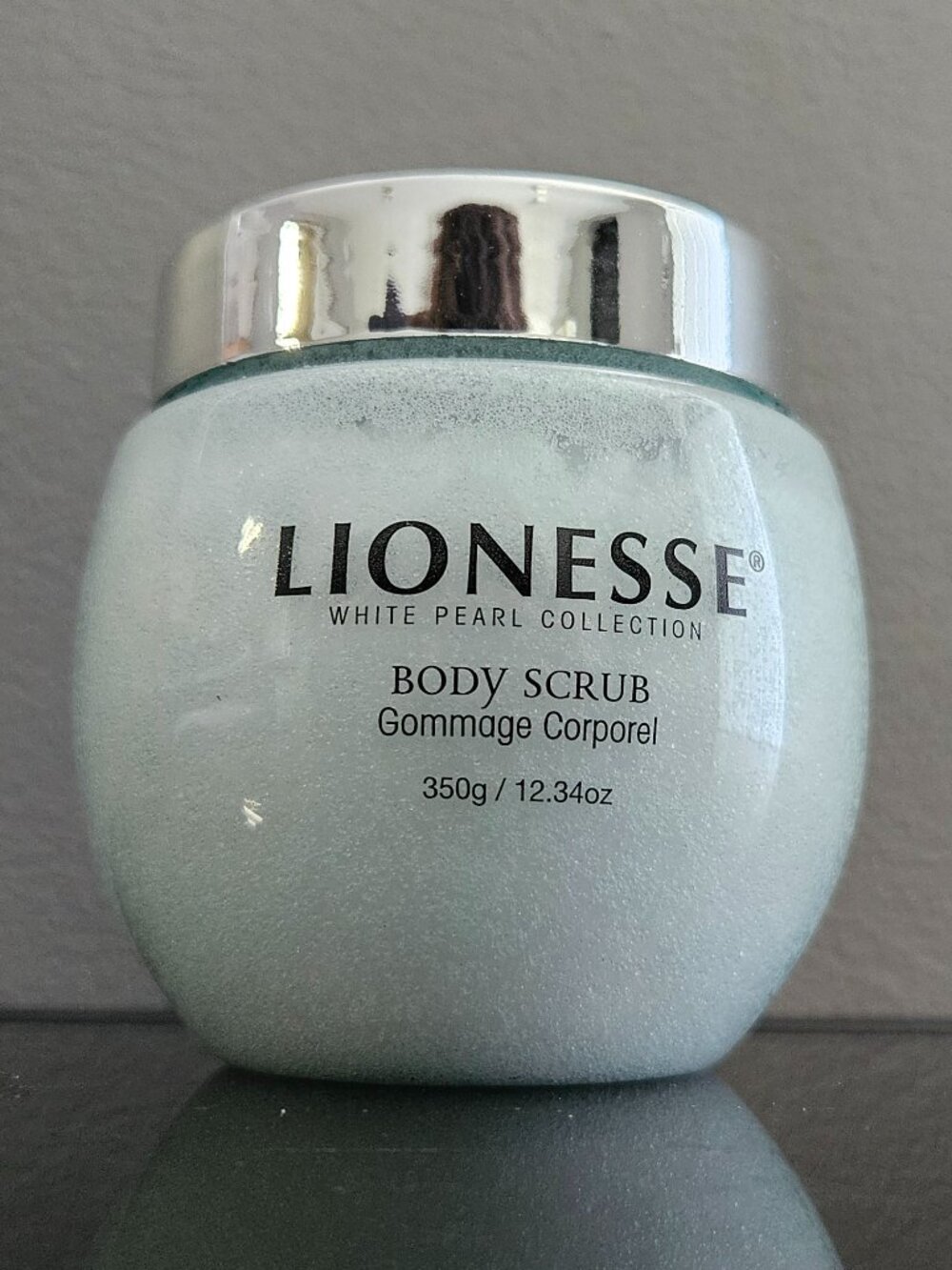 LIONESSE BODY SCRUB-WHITE PEARL COLLECTION- 12.34 fl oz / 350 g-BRAND NEW-SEALED